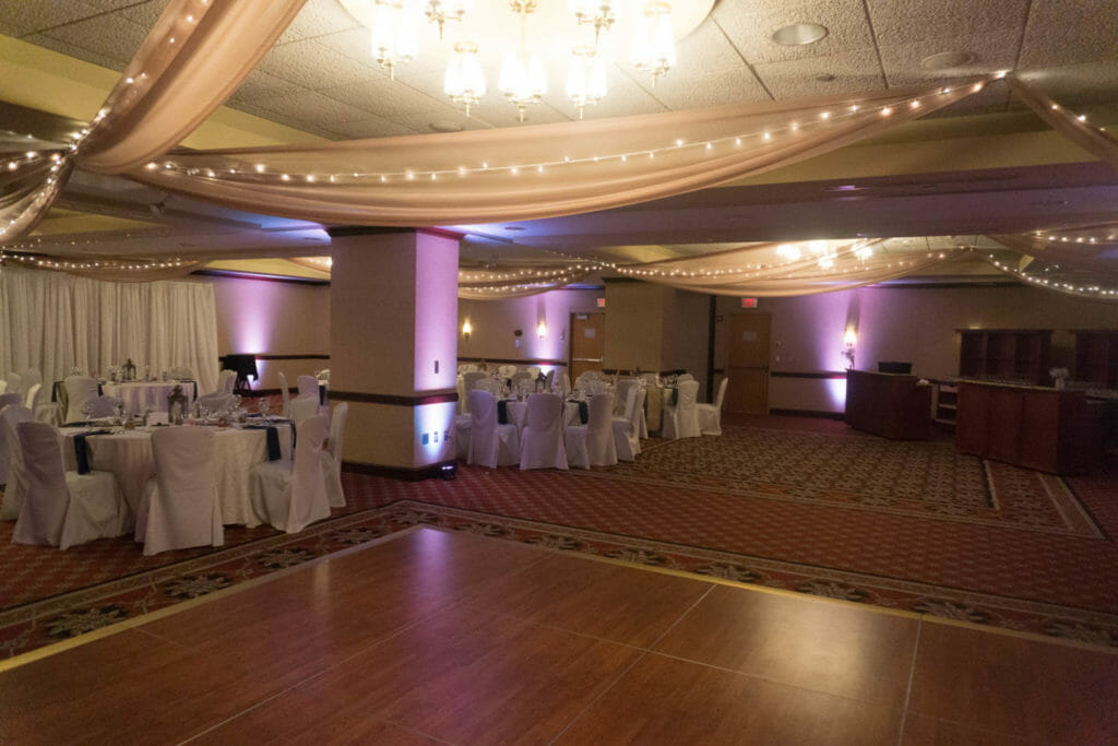 crowne plaza minneapolis wedding dj 11