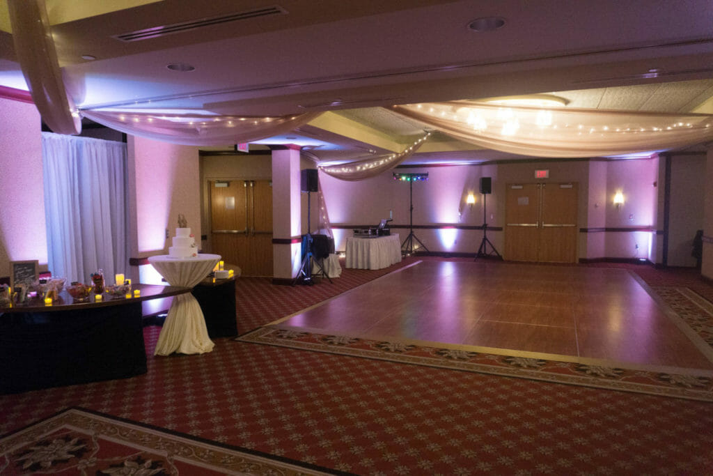 crowne plaza minneapolis wedding dj 15