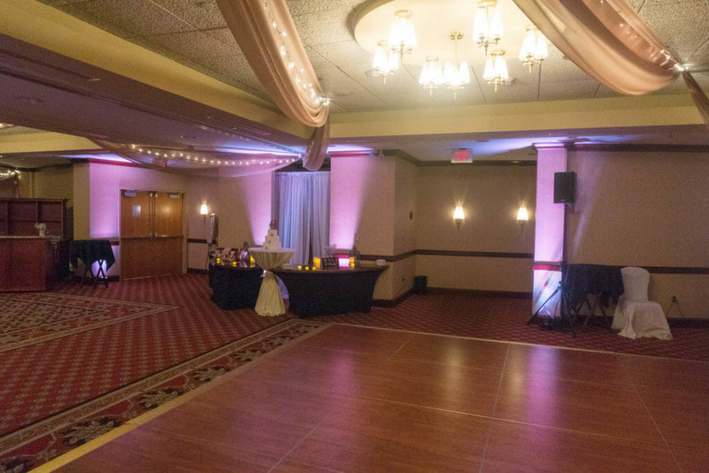 crowne plaza minneapolis wedding dj 4